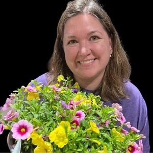 Meet your Posher, Suzette